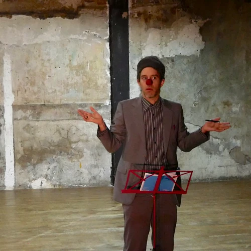 Le presque rien et le quelque chose, conférence philosophique pour clowns